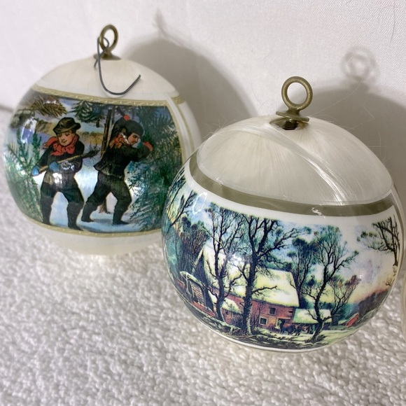 Vintage Christmas Tree Ornaments X4 - Picture 5 of 11